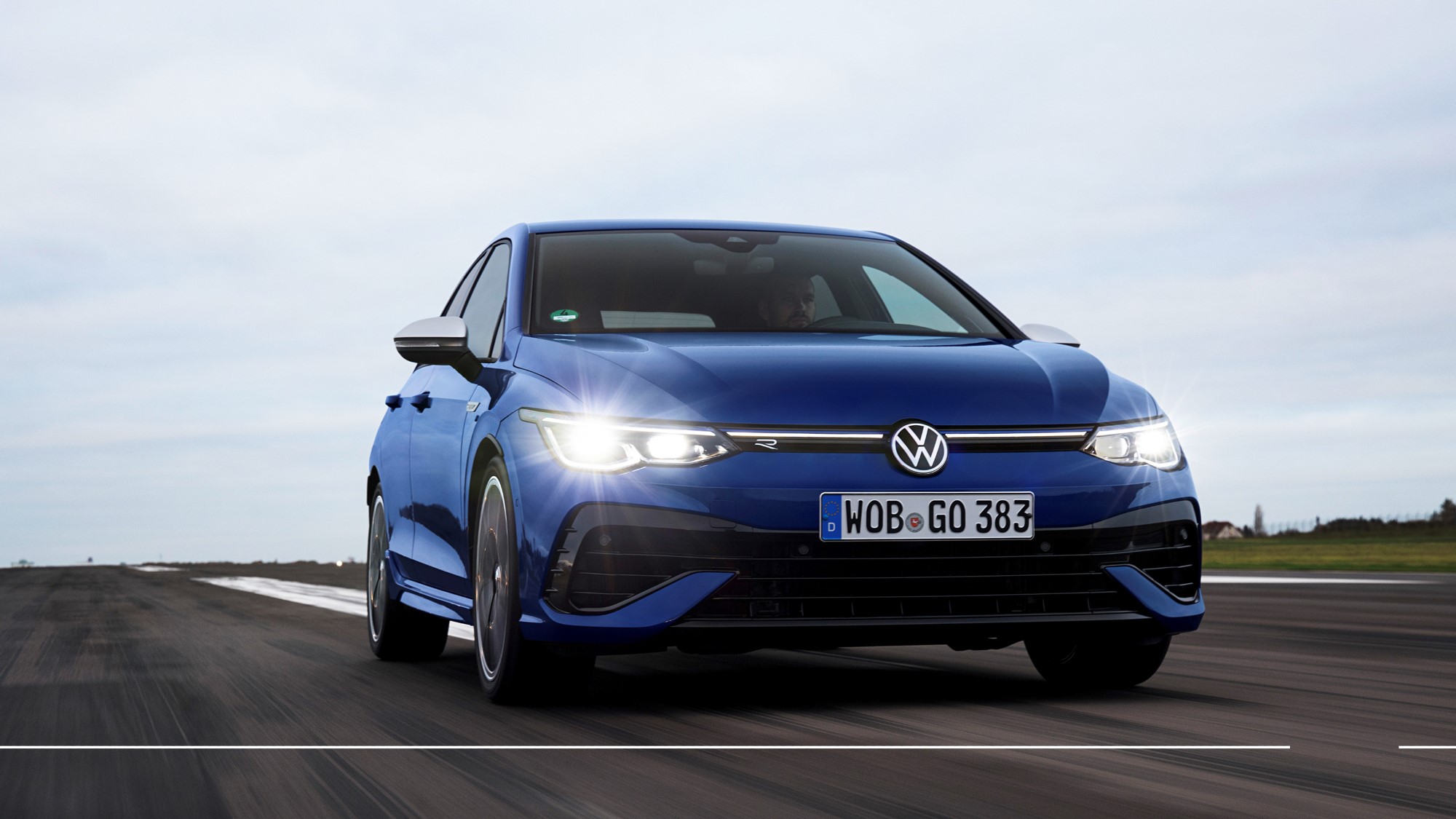 VW-Golf-R-Exterior_18